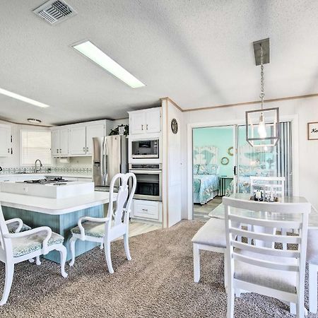 Retreat On The River With Boat Dock, Porch, And Grill! Homosassa Exterior photo