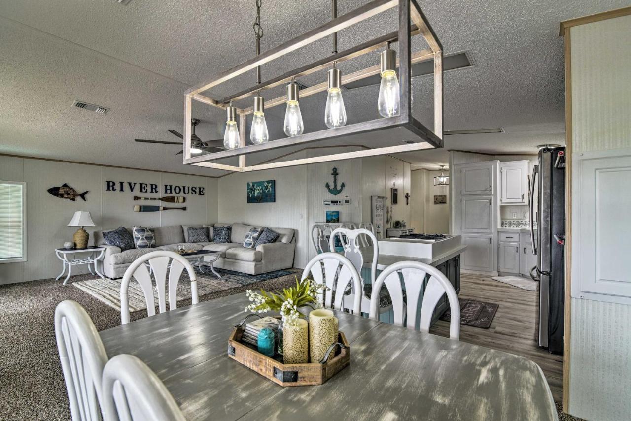 Retreat On The River With Boat Dock, Porch, And Grill! Homosassa Exterior photo