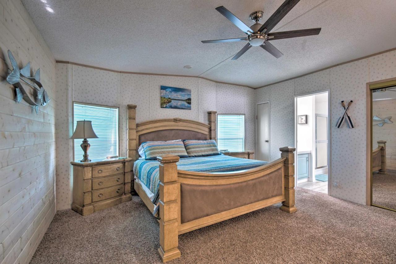 Retreat On The River With Boat Dock, Porch, And Grill! Homosassa Exterior photo