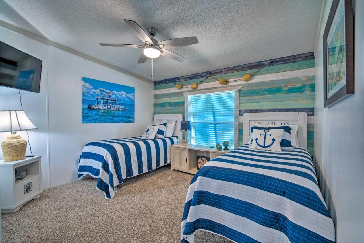 Retreat On The River With Boat Dock, Porch, And Grill! Homosassa Exterior photo