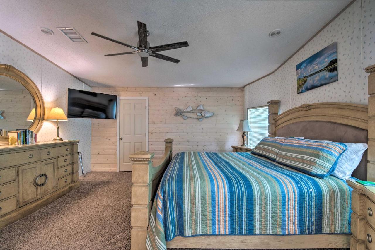 Retreat On The River With Boat Dock, Porch, And Grill! Homosassa Exterior photo