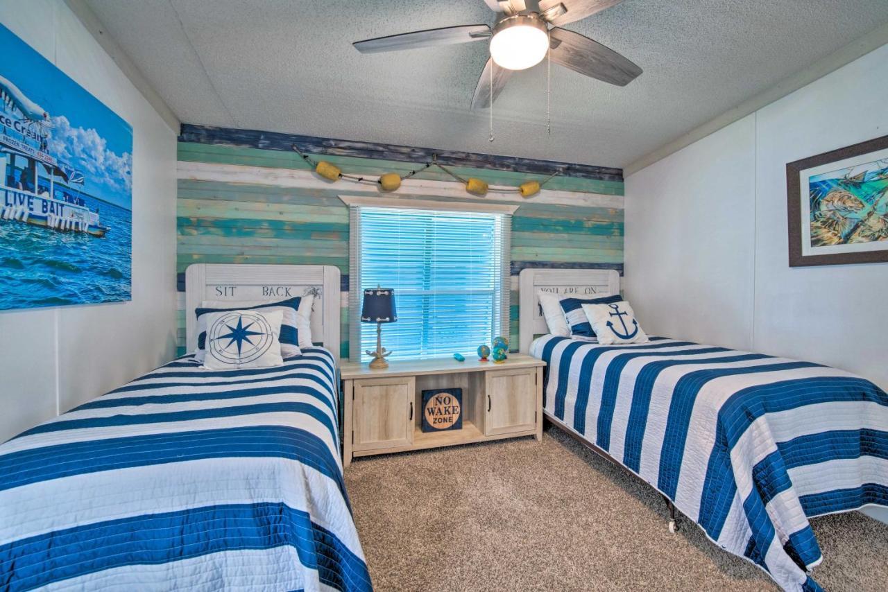 Retreat On The River With Boat Dock, Porch, And Grill! Homosassa Exterior photo