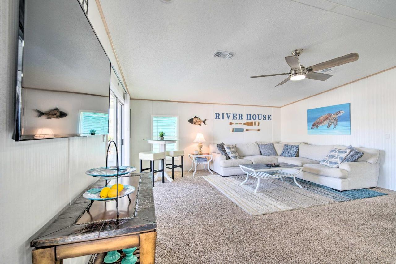Retreat On The River With Boat Dock, Porch, And Grill! Homosassa Exterior photo